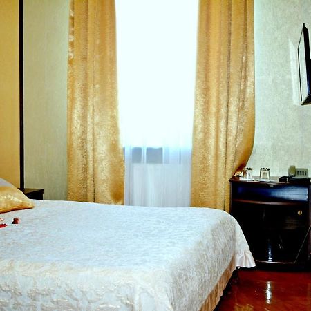Argo Otel Lviv Dış mekan fotoğraf