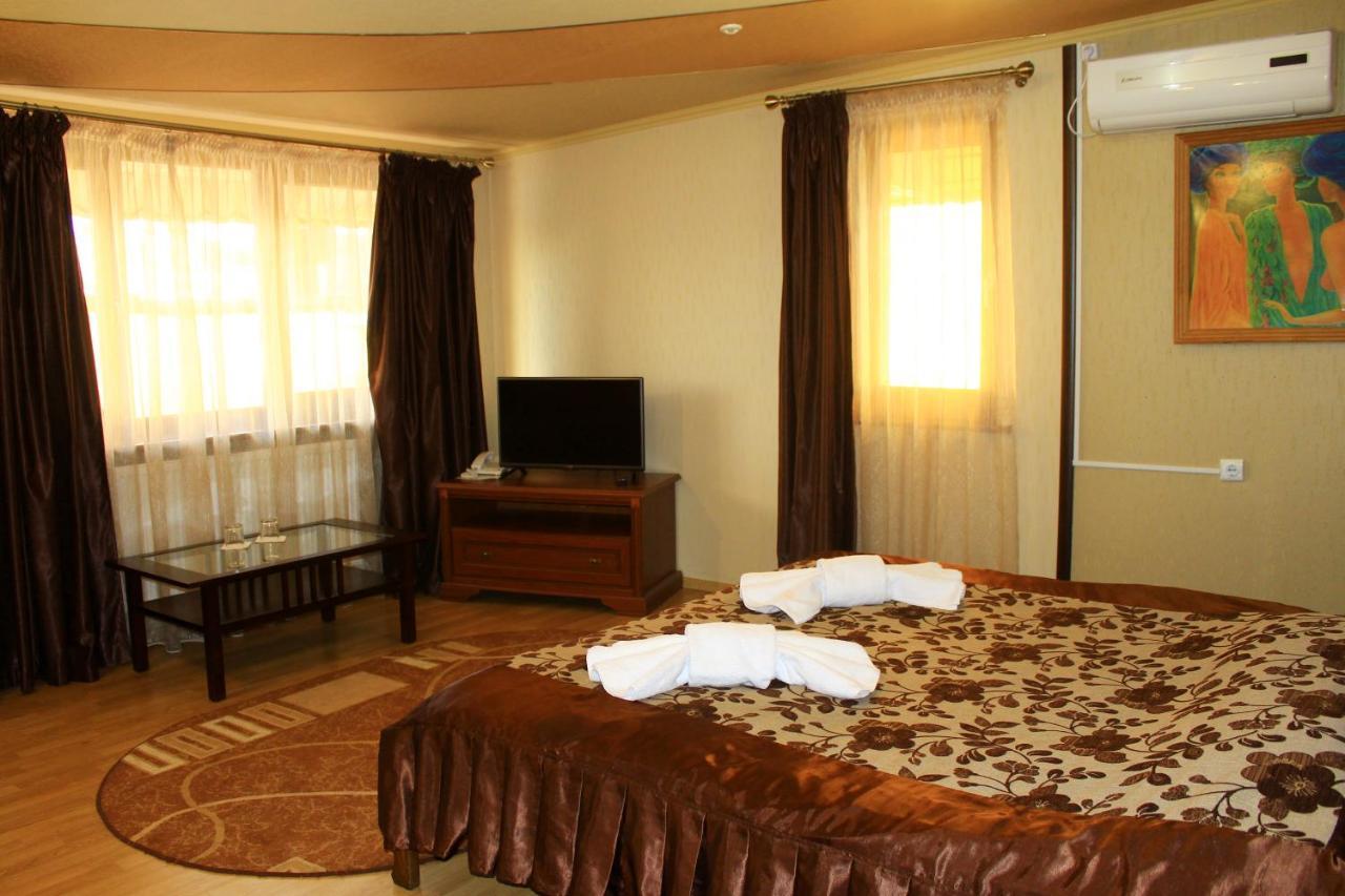Argo Otel Lviv Dış mekan fotoğraf
