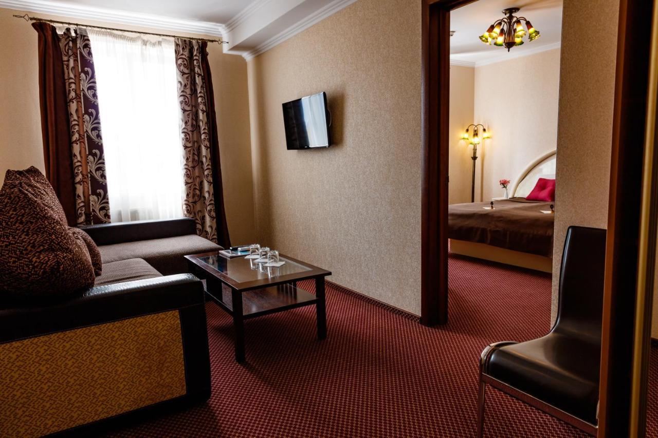 Argo Otel Lviv Dış mekan fotoğraf