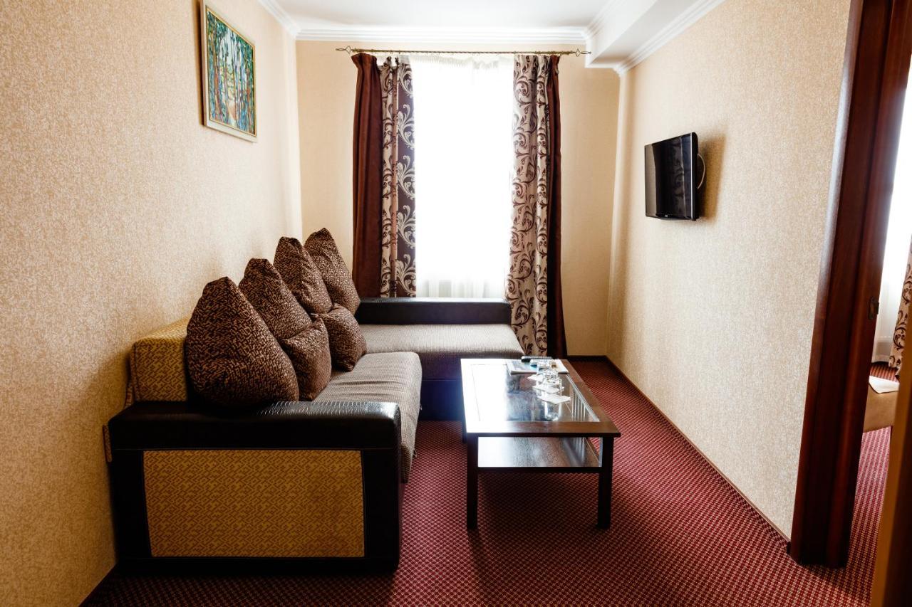 Argo Otel Lviv Dış mekan fotoğraf