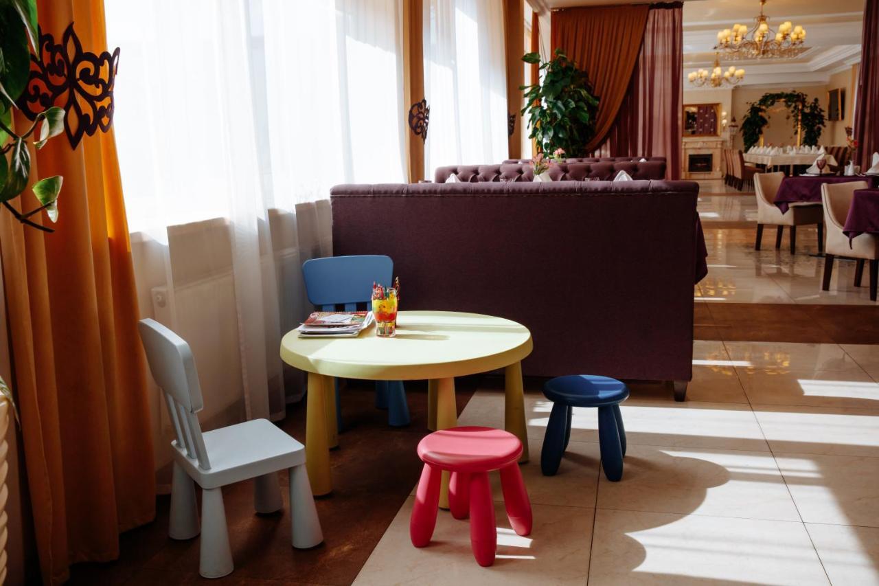 Argo Otel Lviv Dış mekan fotoğraf